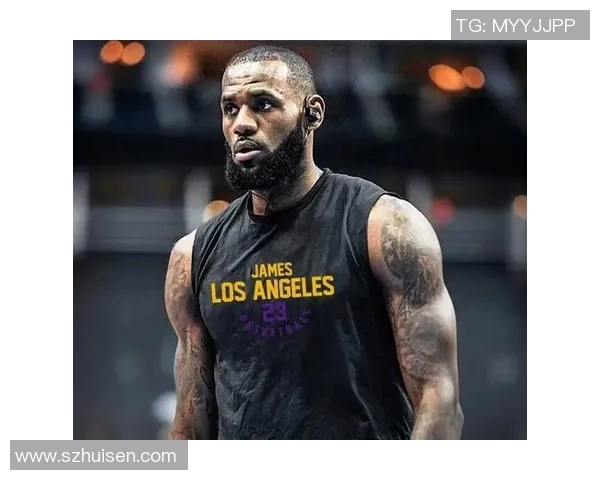 詹姆斯历史性成就达成4万分1万板1万助创纪录新篇章