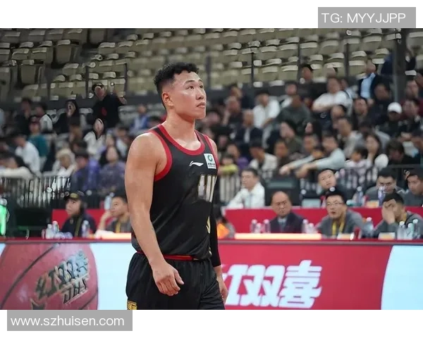 贺希宁：从篮球新星到全能球员的成长之路与未来展望