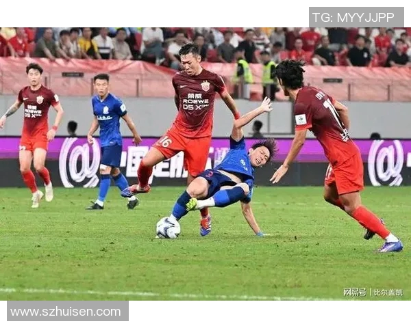 鲁能与上港激战回顾精彩瞬间解析与战术分析